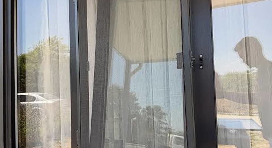 Menteşeli Sineklik imalatı ve Montaj Akçay Naz Alüminyum 